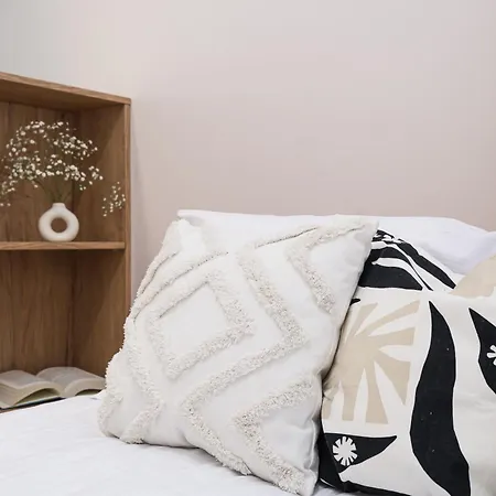 Pulse, In The Center Of Events