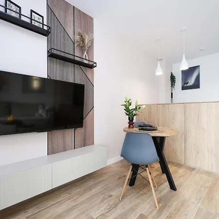 Pulse, In The Center Of Events * Łódź