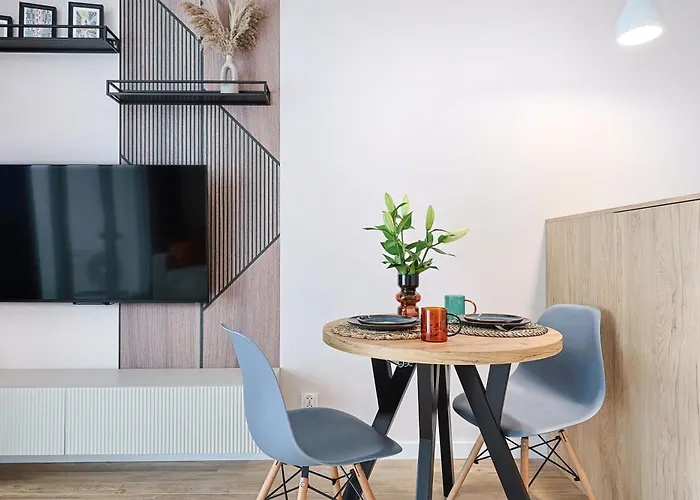 Pulse, In The Center Of Events