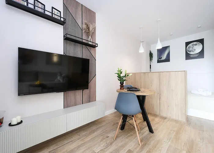 Pulse, In The Center Of Events * Łódź