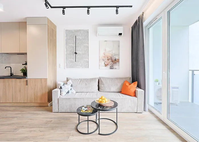 Pulse, In The Center Of Events *